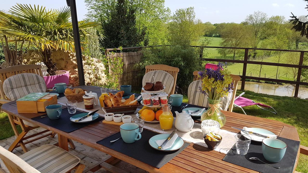 La Belmontaise Bed and Breakfast Beaumont-sur-Sarthe Exterior foto